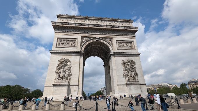 Champs-Elysees